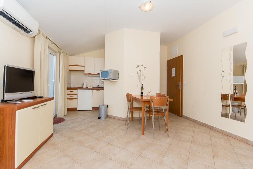 Apartments Dadic ซัฟทัท ห้อง รูปภาพ